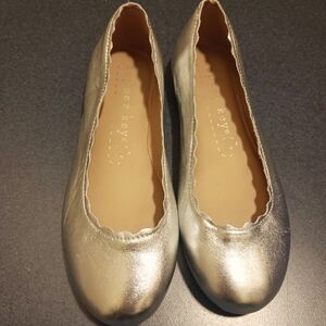Copper Key premium silver leather girls shoes. Size 3. Brand New